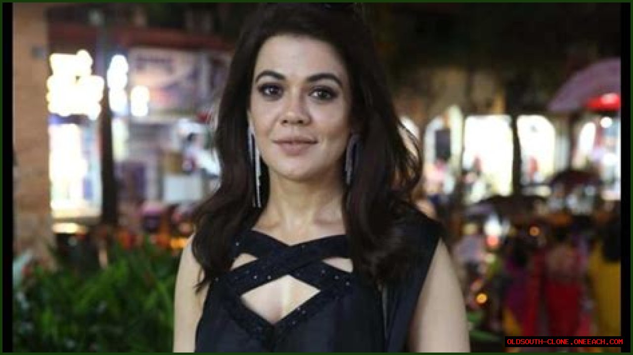 Shweta Gulati - Bio, Age, Wiki, Facts and Family